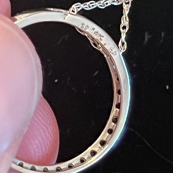 Black Diamond Circle pendant Necklace - Picture 6 of 9